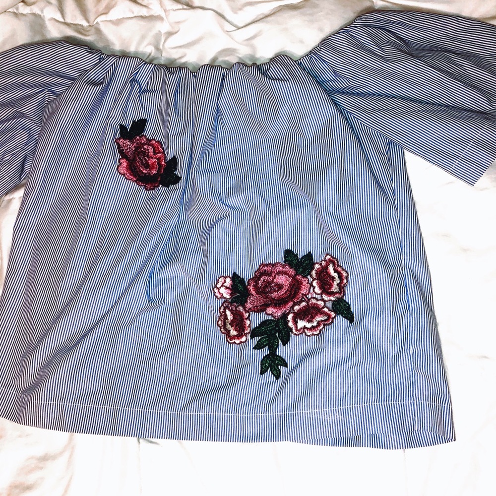 off the shoulder shirt !!